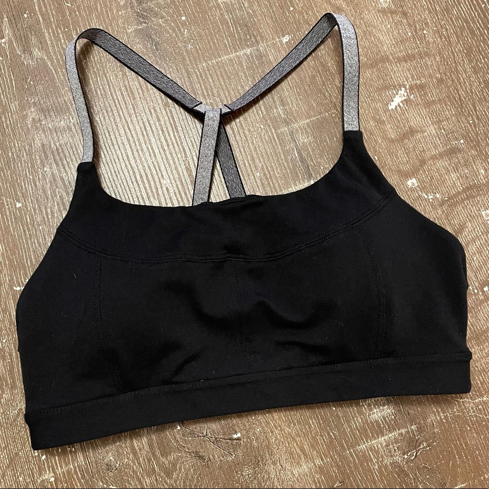 Athleta Black Metallic Silver Caged Racer Back Athletic Essence Sports Bra